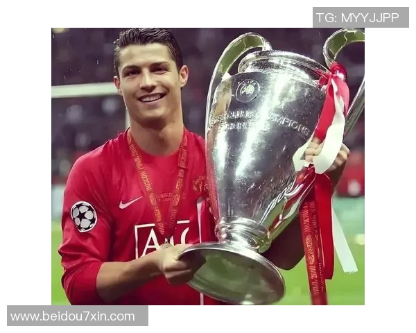 历史上最强足球球星的诞生年份究竟是哪一年谁才是真正的足球传奇